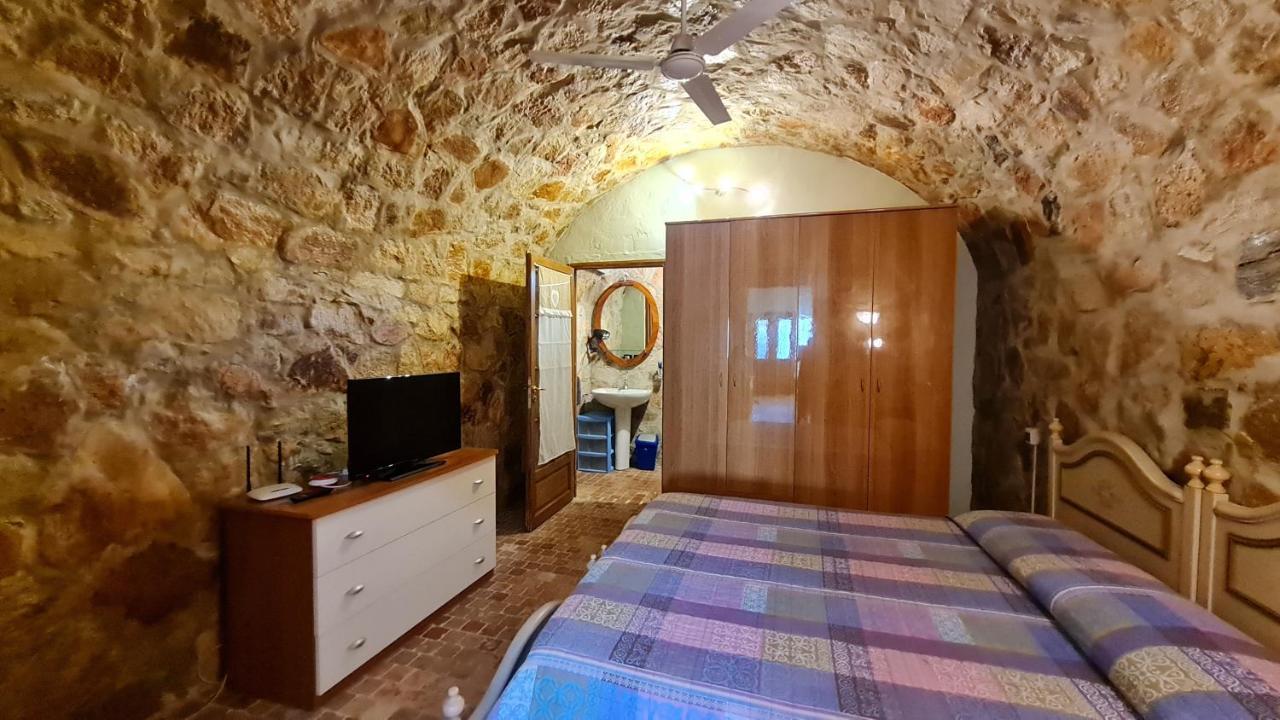 B&B Nuraximannu Santadi Eksteriør bilde
