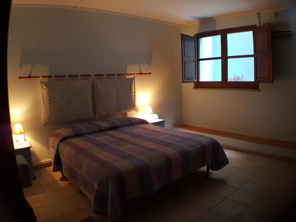 B&B Nuraximannu Santadi Eksteriør bilde